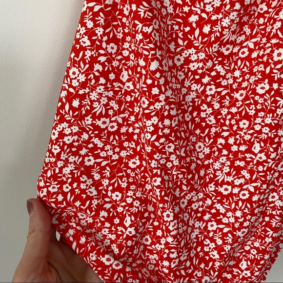 Michael Kors Floral Deep V-Twist Halter One-Piece - Picture 11 of 13